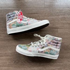 Vans Embroidery Print High Top Sneakers